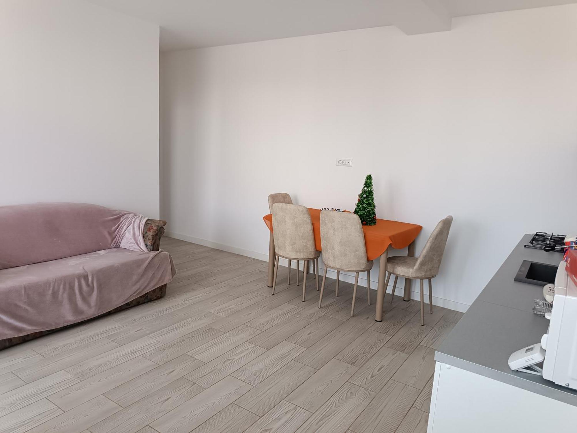 Apartament 2 Camere, Bloc Nou, Langa Promenada Moll, Capacitate 4 Persoane クラヨーヴァ エクステリア 写真